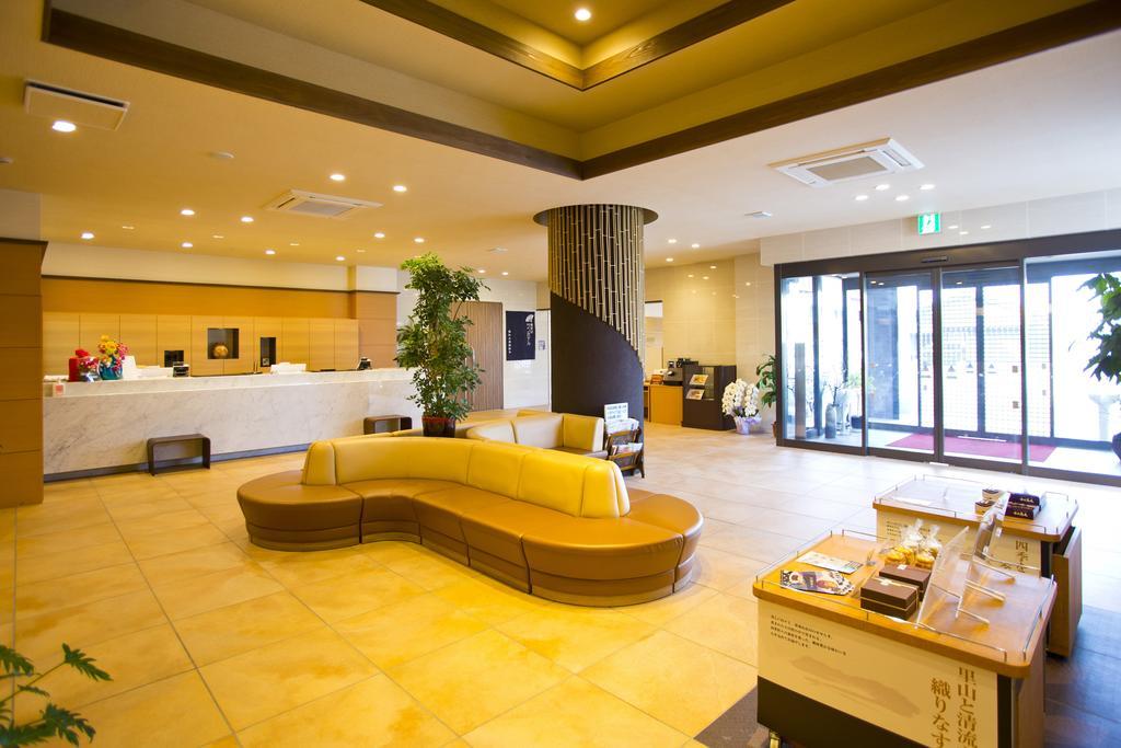 Fukuchiyama Sun Hotel Exteriör bild